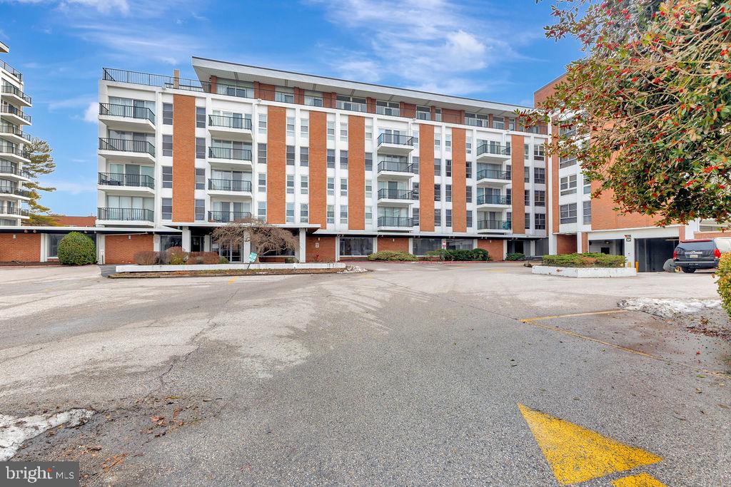 3601 Clarks Lane, Unit 536 Baltimore, MD 21215 - Photo 2 of 23