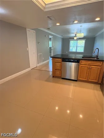 $1,650 | 2510 Southeast 16th Place, Unit 203, Cape Coral, FL 33904