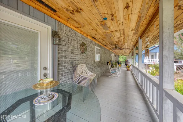 $795,000 | 9161 Buffalo Road, Oneida, TN 37841