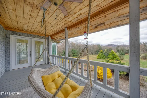 $795,000 | 9161 Buffalo Road, Oneida, TN 37841