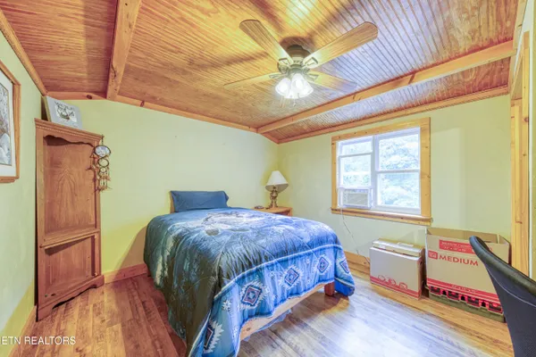 $795,000 | 9161 Buffalo Road, Oneida, TN 37841