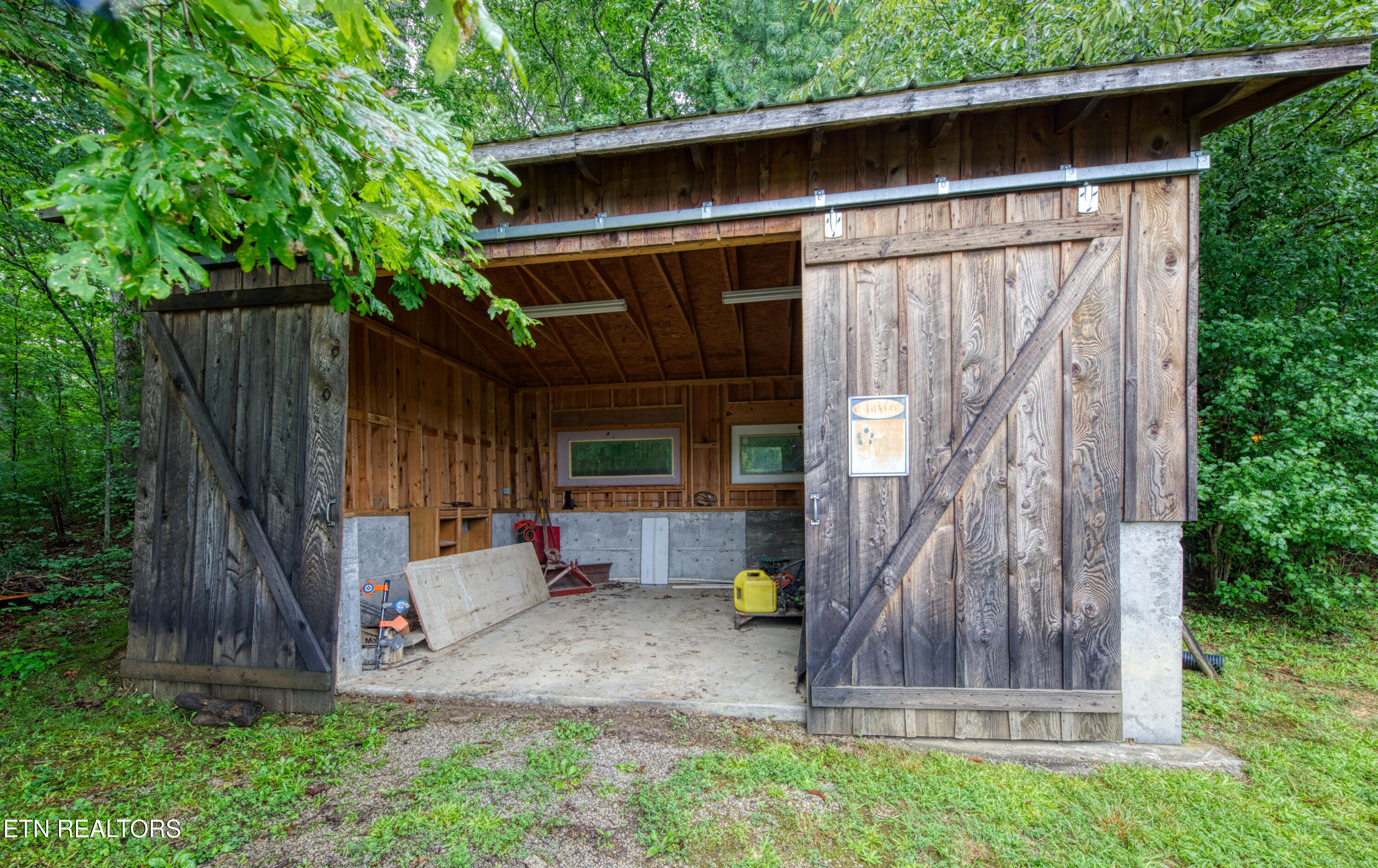9161 Buffalo Road Oneida, TN 37841 - Photo 43 of 55 0H3A4625_35