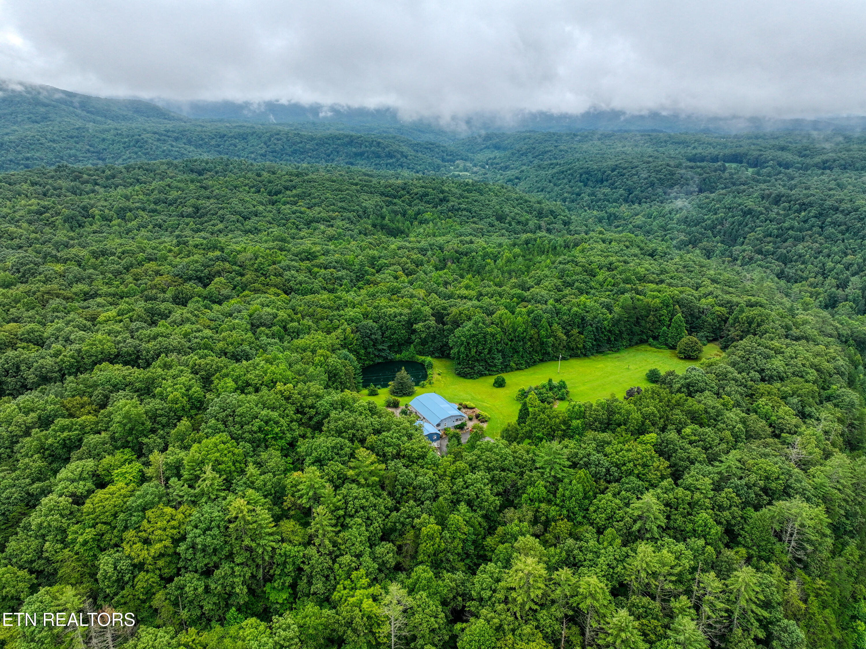 9161 Buffalo Road Oneida, TN 37841 - Photo 49 of 55 DJI_20250813123651_0238_D_70