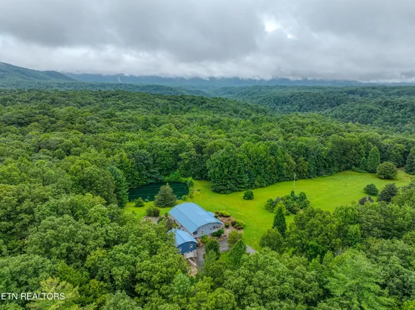 $795,000 | 9161 Buffalo Road, Oneida, TN 37841