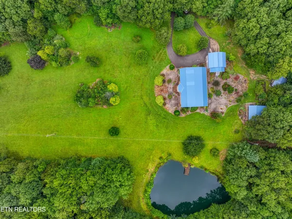 $795,000 | 9161 Buffalo Road, Oneida, TN 37841