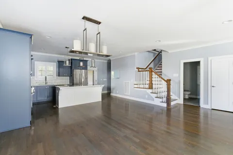 $925,000 | 502 A Rosebank Avenue, Nashville, TN 37206