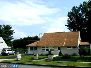 58 Cactus Road Levittown, PA 19057 - Photo 1 of 6