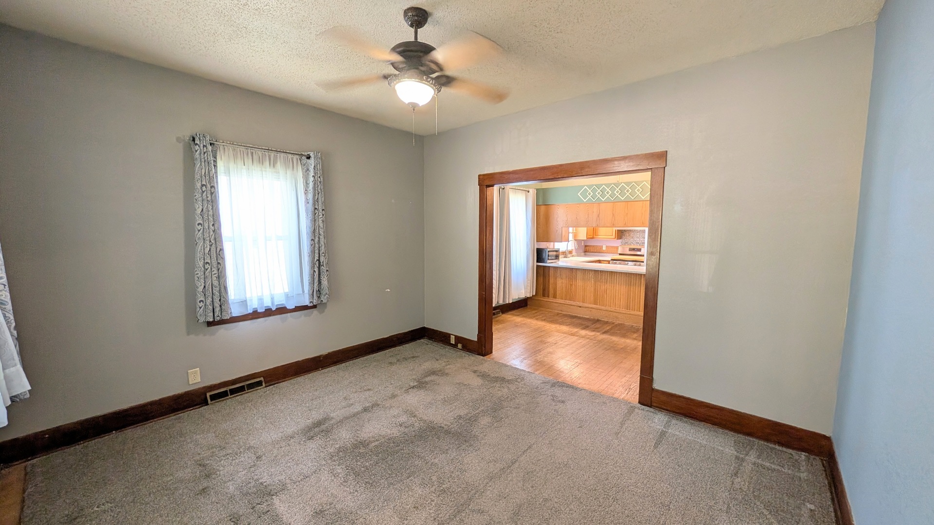 258 7th Street Silvis, IL 61282 - Photo 5 of 31 Gallery Image 5