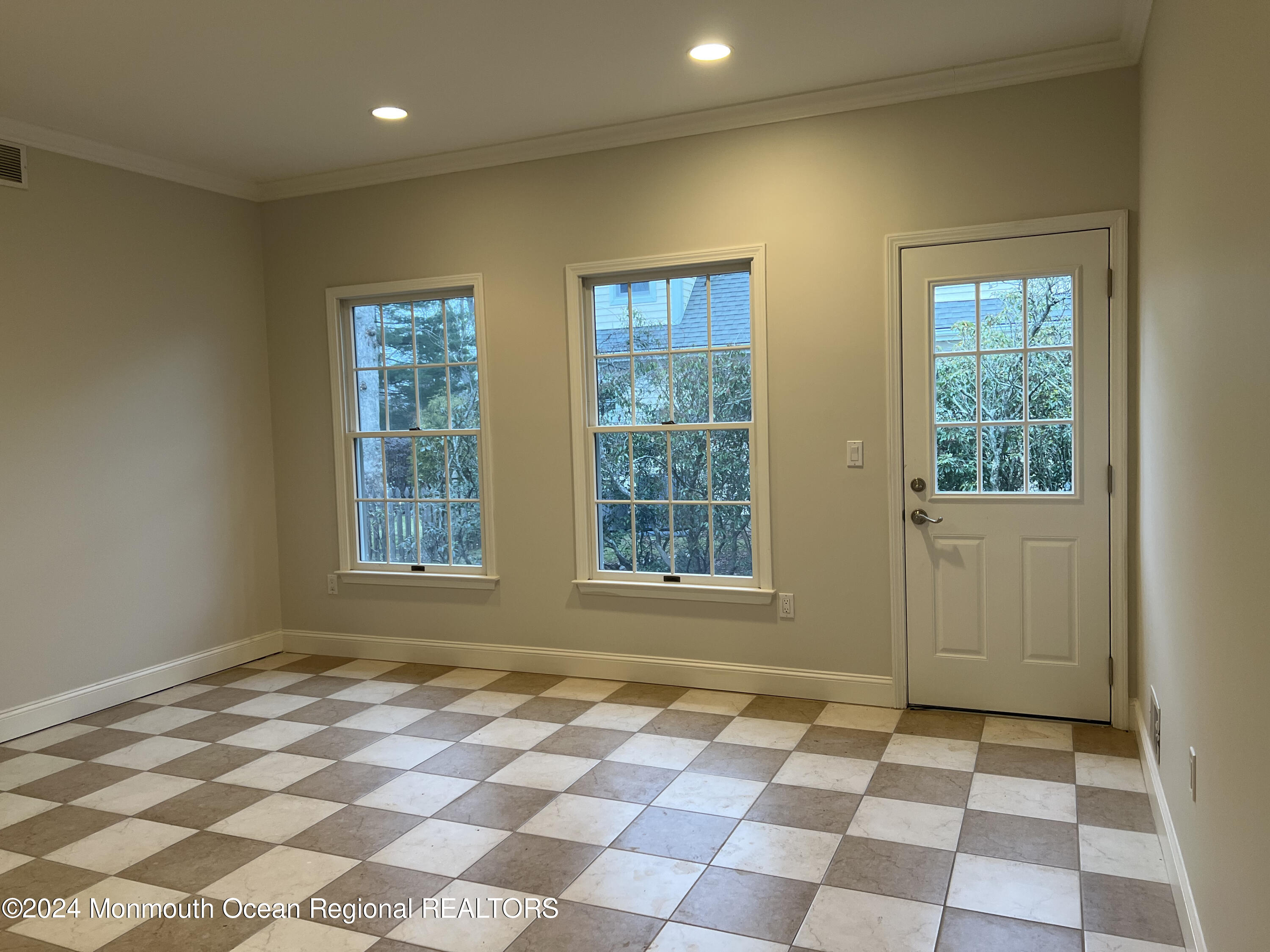 639 Oceanview Road Brielle, NJ 08730 - Photo 12 of 62 IMG_1786