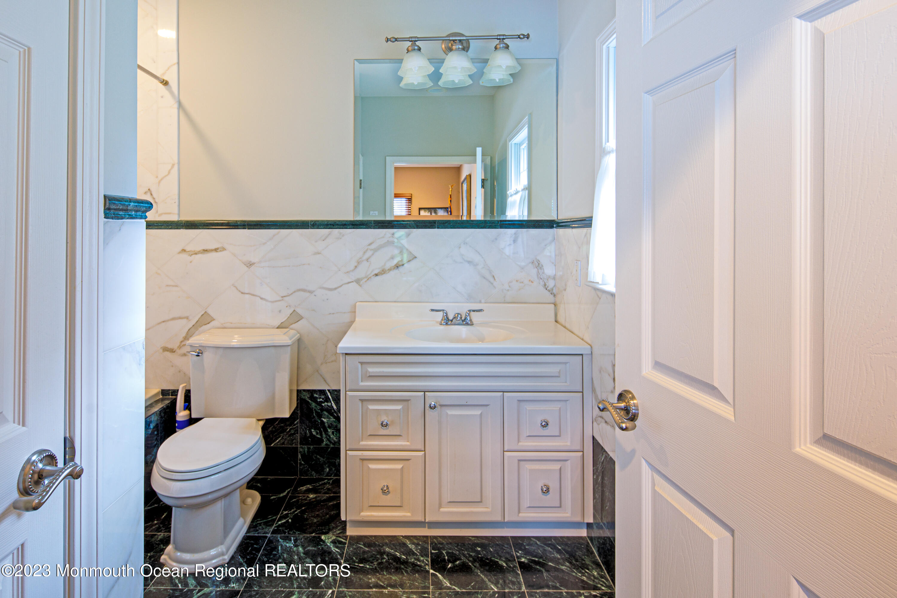 639 Oceanview Road Brielle, NJ 08730 - Photo 17 of 62 Office Bath-1