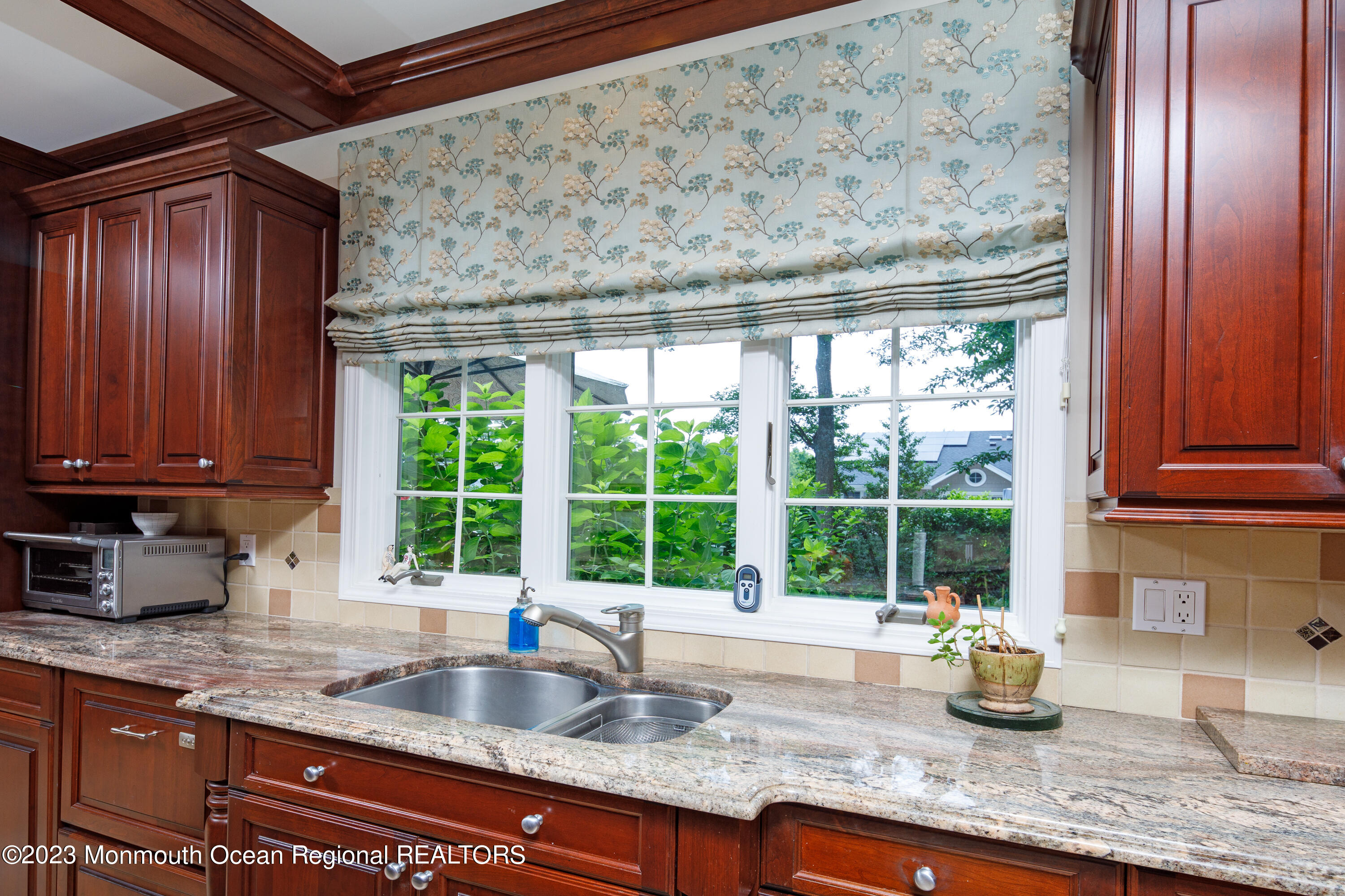 639 Oceanview Road Brielle, NJ 08730 - Photo 28 of 62 Kitchen-2