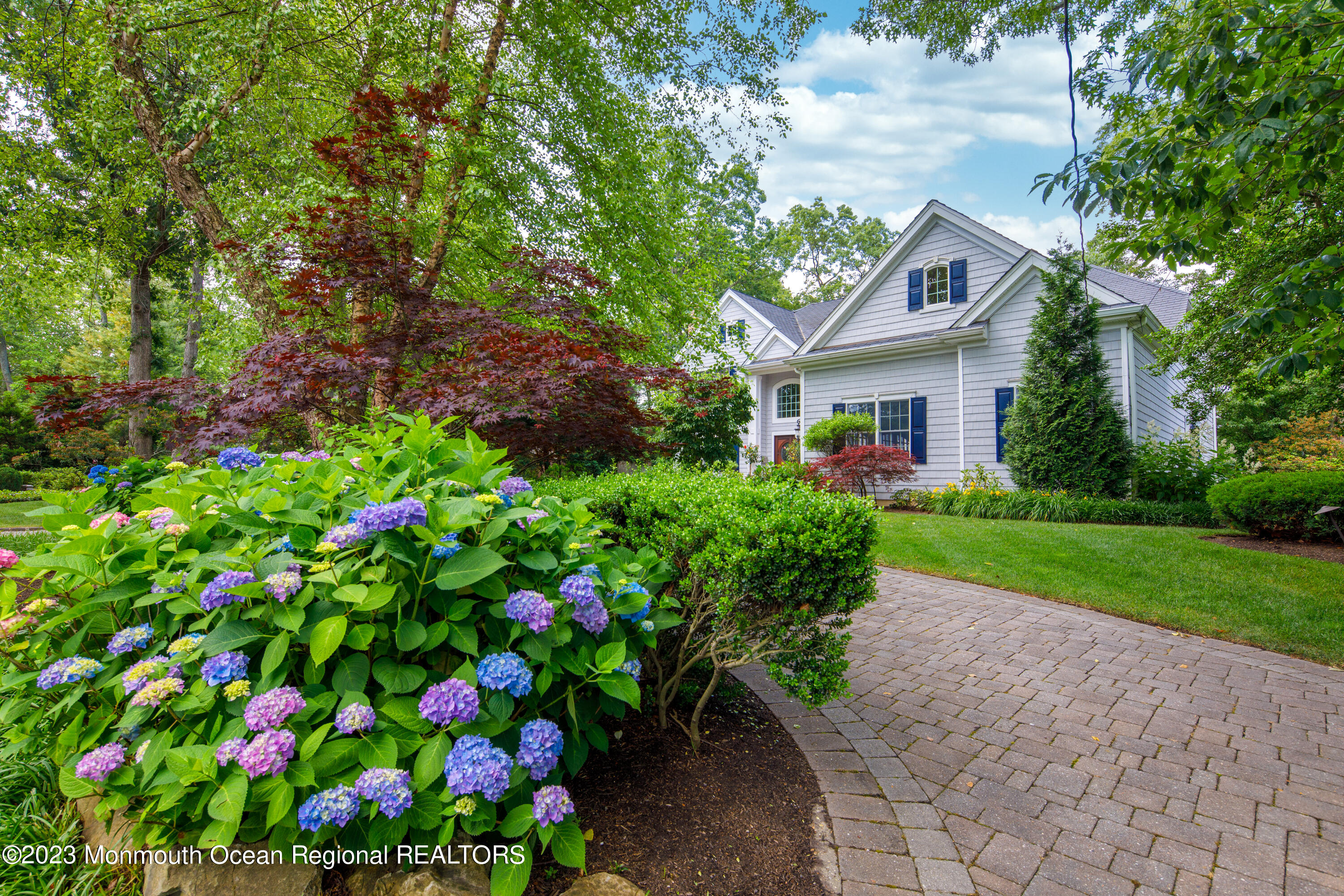 639 Oceanview Road Brielle, NJ 08730 - Photo 3 of 62 Front-6