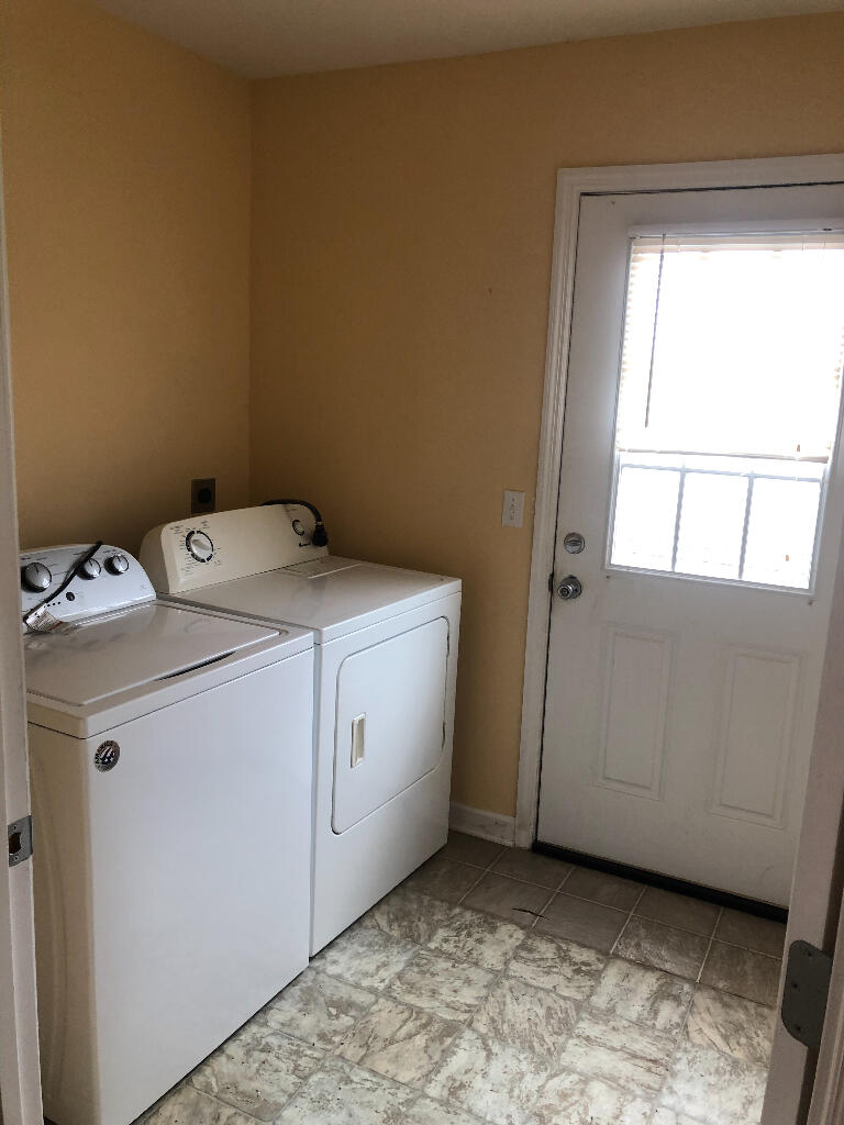 33 Reeves Road Trenton, GA 30752 - Photo 3 of 6 02
