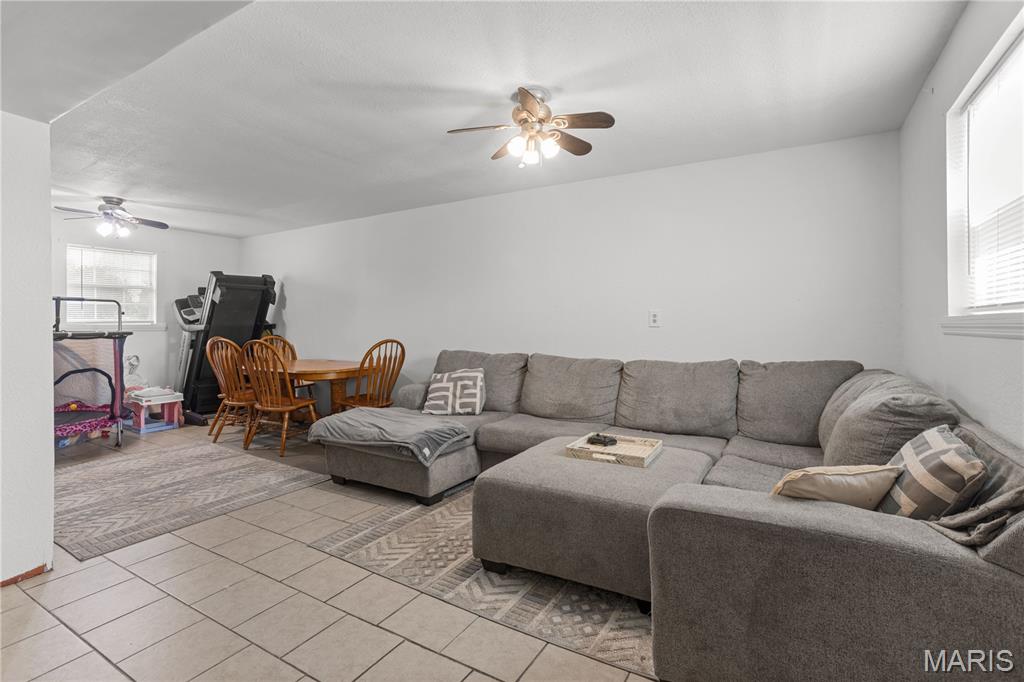 1237 Columbia Road Dupo, IL 62239 - Photo 6 of 22
