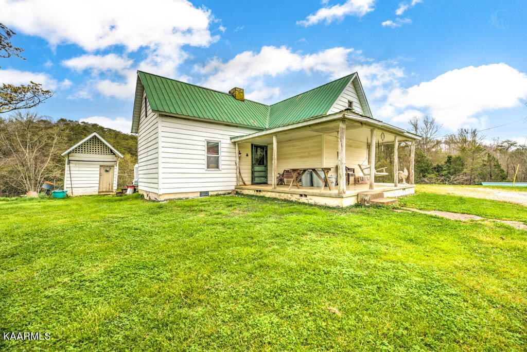 679 Indian Gap Road Andersonville, TN 37705 - Photo 3 of 40 220413IndnGp.7-14