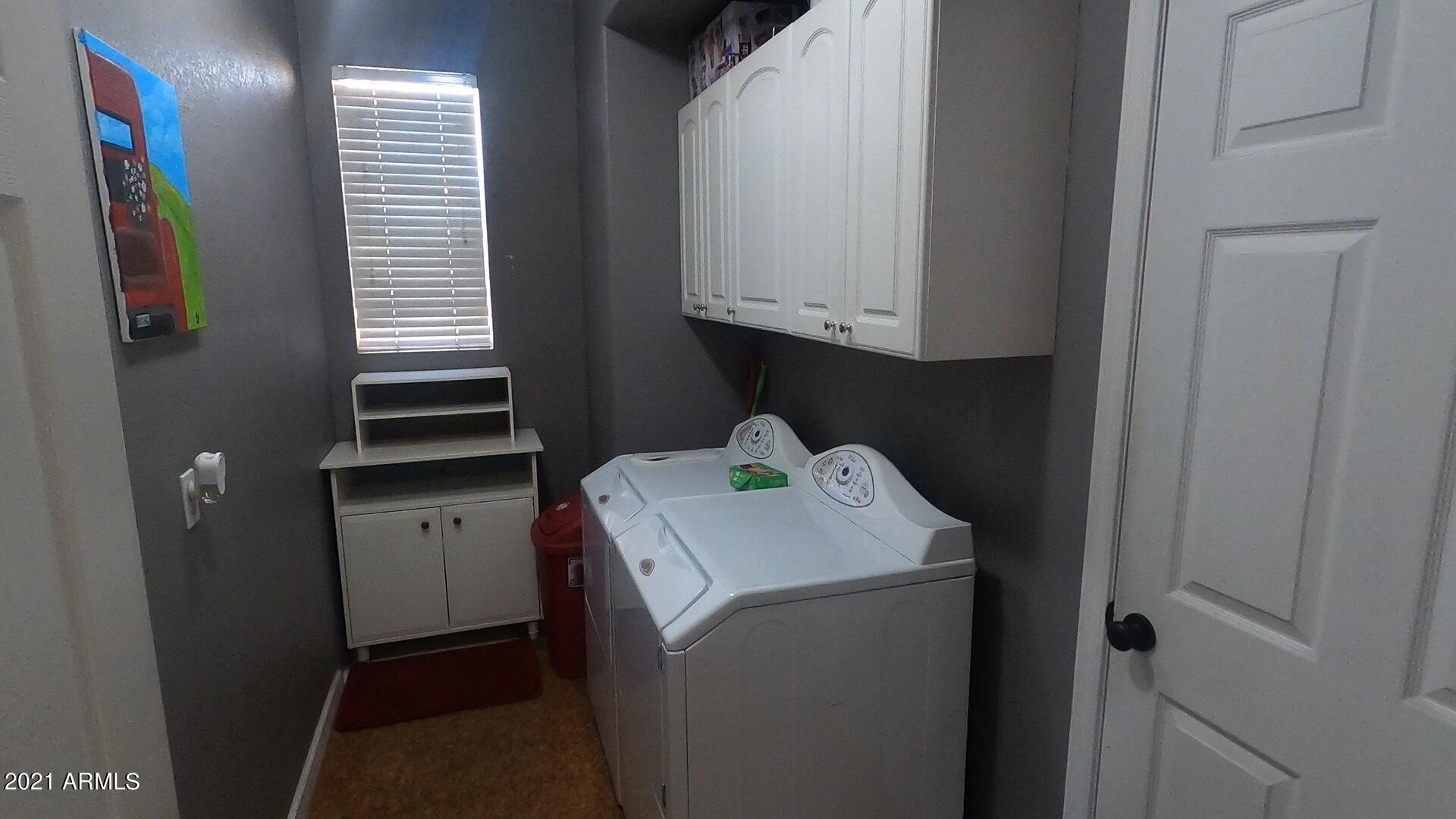 4003 West Wethersfield Road Phoenix, AZ 85029 - Photo 11 of 28 Laundry Room