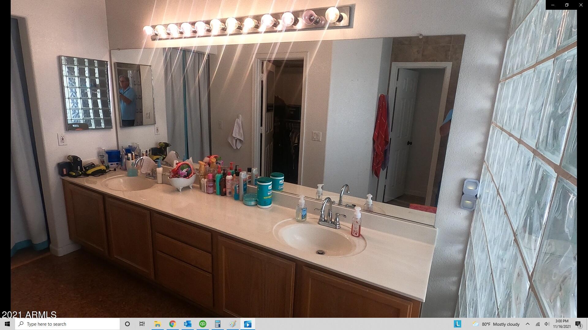 4003 West Wethersfield Road Phoenix, AZ 85029 - Photo 19 of 28 Master Bath