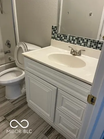 $2,550 | 10225 Lothbury Circle, Fishers, IN 46037