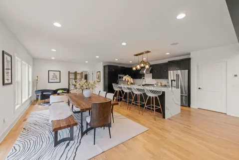 $1,900,000 | 731 Saddlers Court, Naperville, IL 60540