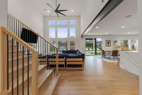 $1,900,000 | 731 Saddlers Court, Naperville, IL 60540