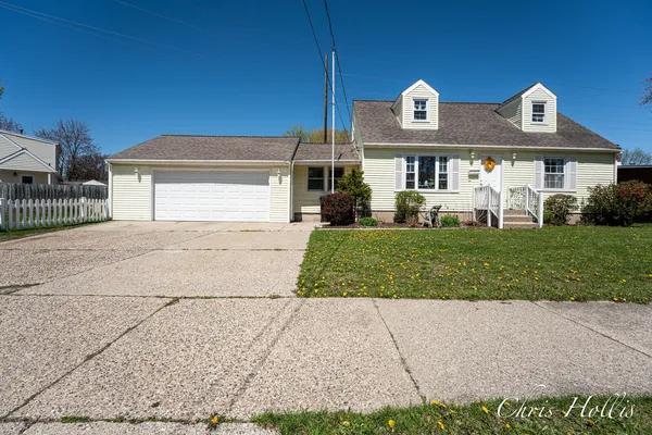 $350,000 | 141 Highland Drive, Rockford, MI 49341