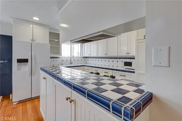 $4,000 | 1711 Grismer Avenue, Burbank, CA 91504