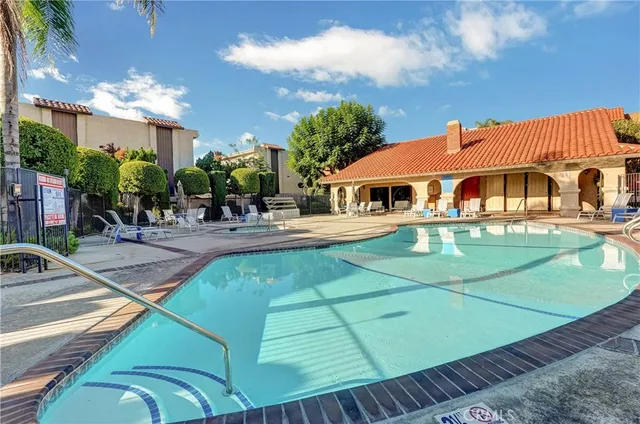 $4,000 | 1711 Grismer Avenue, Burbank, CA 91504