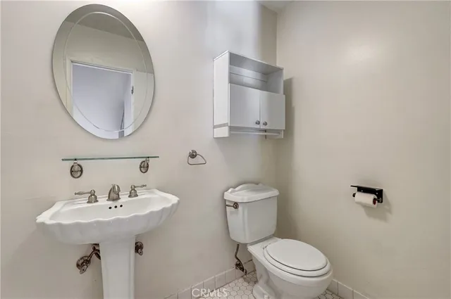 $4,000 | 1711 Grismer Avenue, Burbank, CA 91504