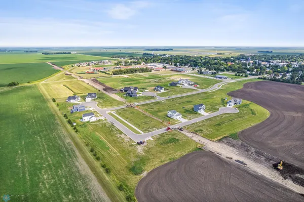 $67,900 | 748 4th Avenue North, Casselton, ND 58012