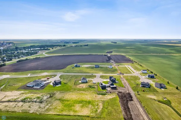 $67,900 | 748 4th Avenue North, Casselton, ND 58012