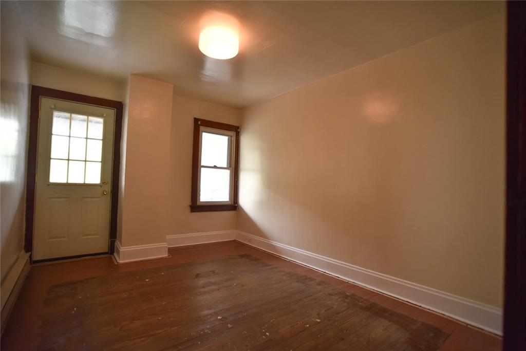 627 Maple Street Irwin, PA 15642 - Photo 11 of 20 Gallery Image 11