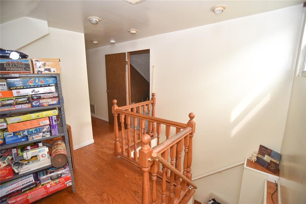 627 Maple Street Irwin, PA 15642 - Photo 16 of 20 Gallery Image 16