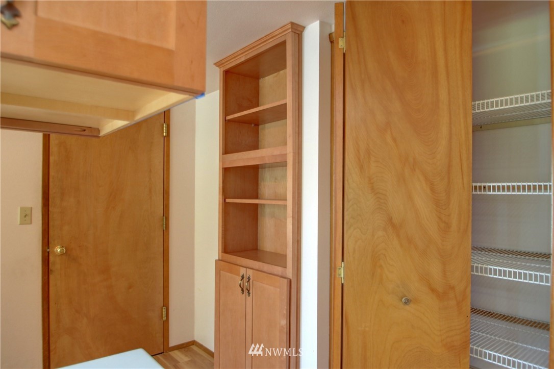 115 South Waugh Road Mount Vernon, WA 98274 - Photo 8 of 24 Gallery Image 8