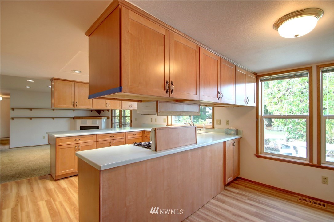 115 South Waugh Road Mount Vernon, WA 98274 - Photo 9 of 24 Gallery Image 9
