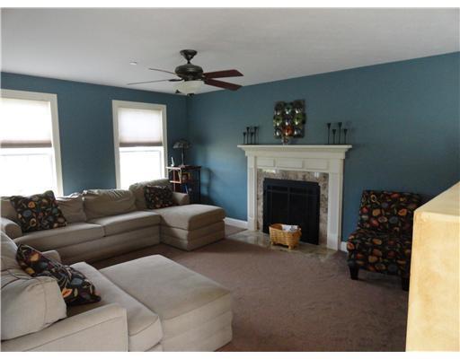 16 Edgefield Road Gorham, ME 04038 - Photo 9 of 15 Living Room.