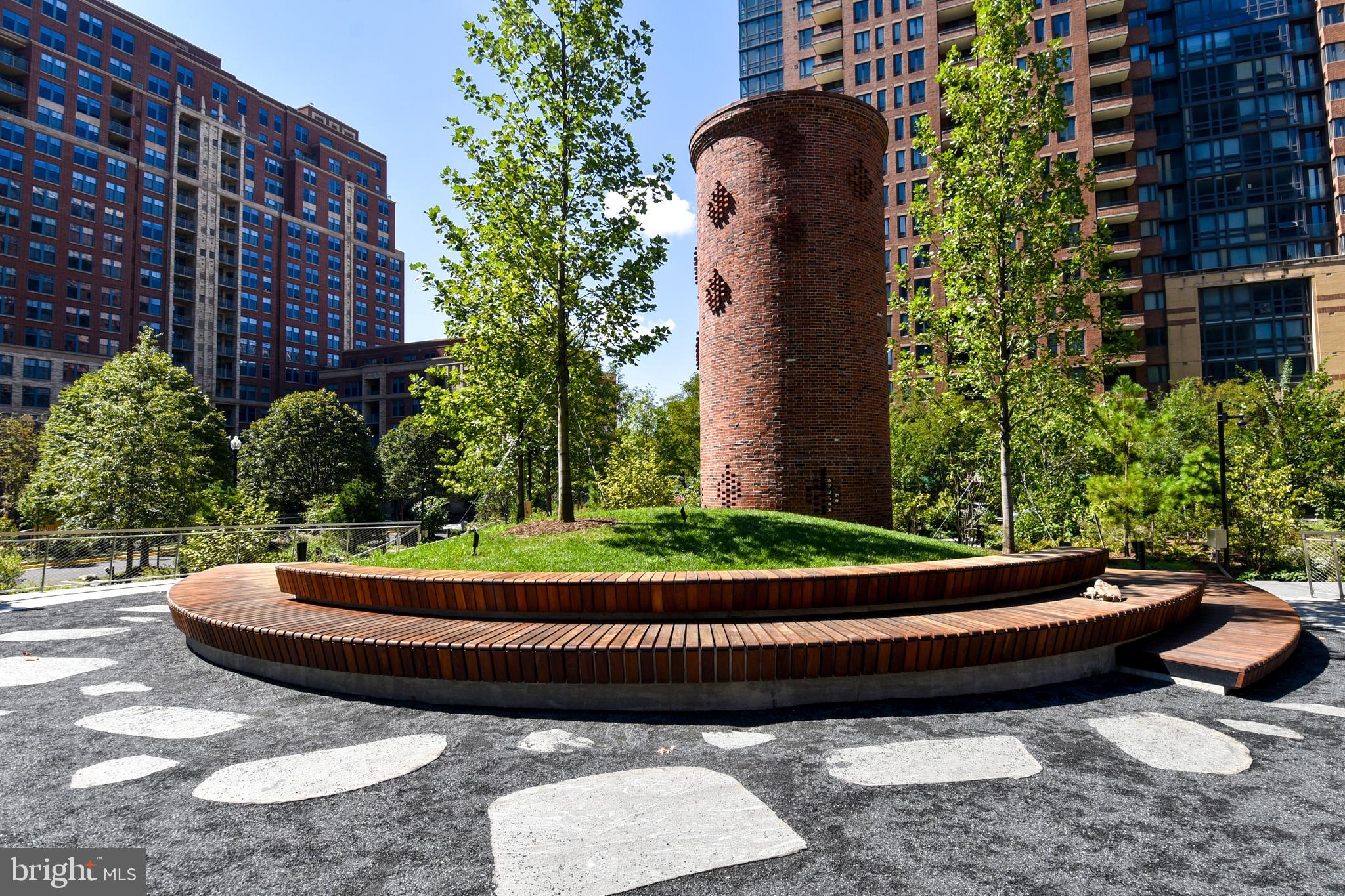 1200 South Arlington Ridge Road, Unit 704 Arlington, VA 22202 - Photo 29 of 30 Amazon HQ2 Queen City