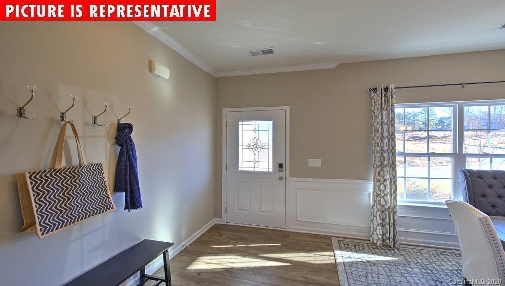4926 Traynor Road Charlotte, NC 28216 - Photo 2 of 37 Gallery Image 2