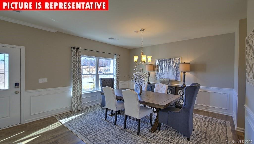 4926 Traynor Road Charlotte, NC 28216 - Photo 5 of 37 Gallery Image 5