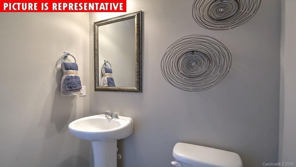 4926 Traynor Road Charlotte, NC 28216 - Photo 10 of 37 Gallery Image 10