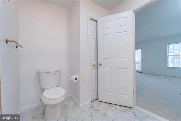 4047 Chetham Way Woodbridge, VA 22192 - Photo 41 of 55 a bathroom with a toilet