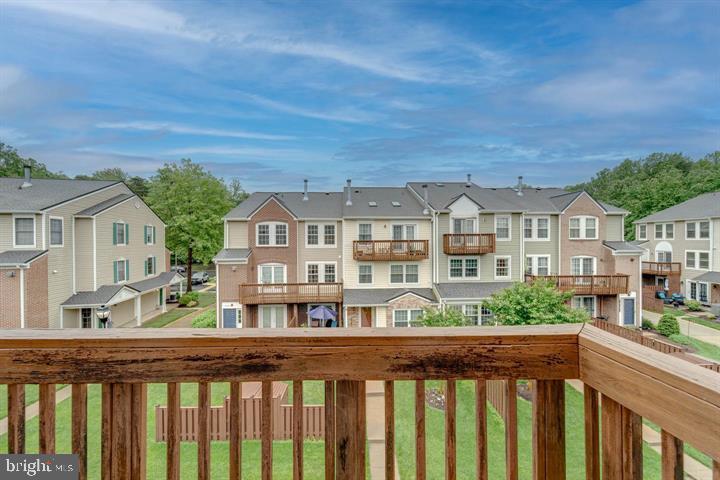 4047 Chetham Way Woodbridge, VA 22192 - Photo 43 of 55 a view of a house with a porch
