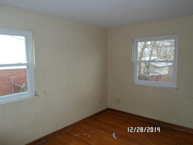 3735 Autumn Road Elsmere, KY 41018 - Photo 8 of 10 Gallery Image 8