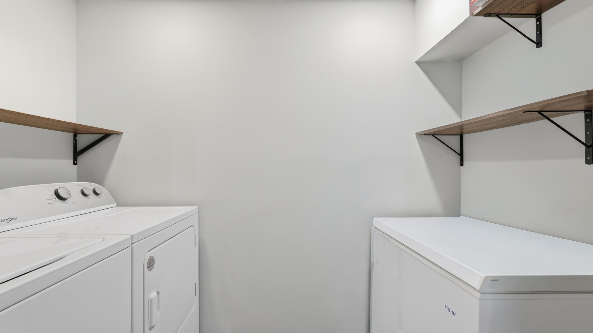 9151 Dallas Hollow Road Soddy Daisy, TN 37379 - Photo 11 of 36 a utility room with dryer and washer