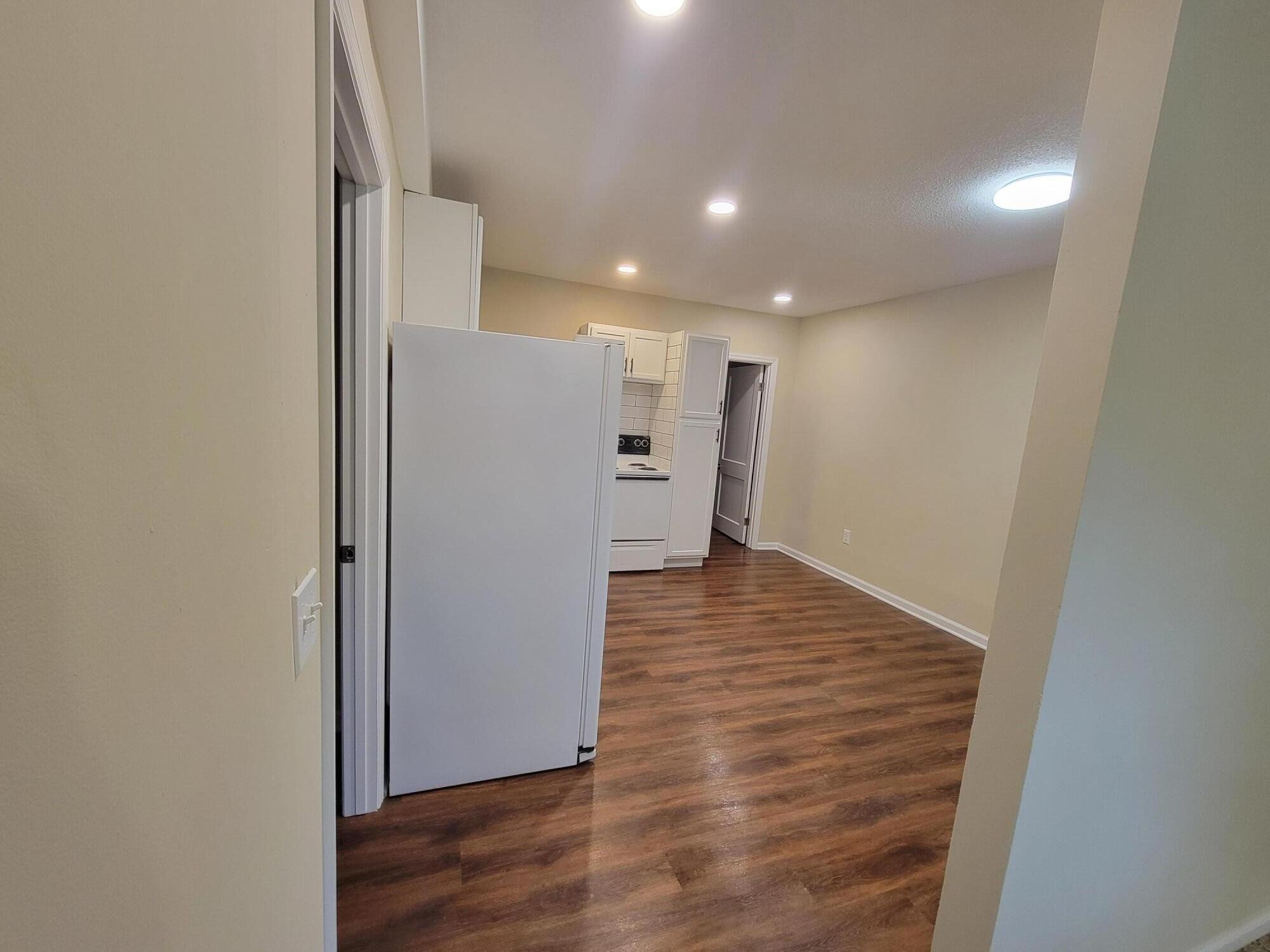 9151 Dallas Hollow Road Soddy Daisy, TN 37379 - Photo 35 of 36 a view of a hallway with wooden floor