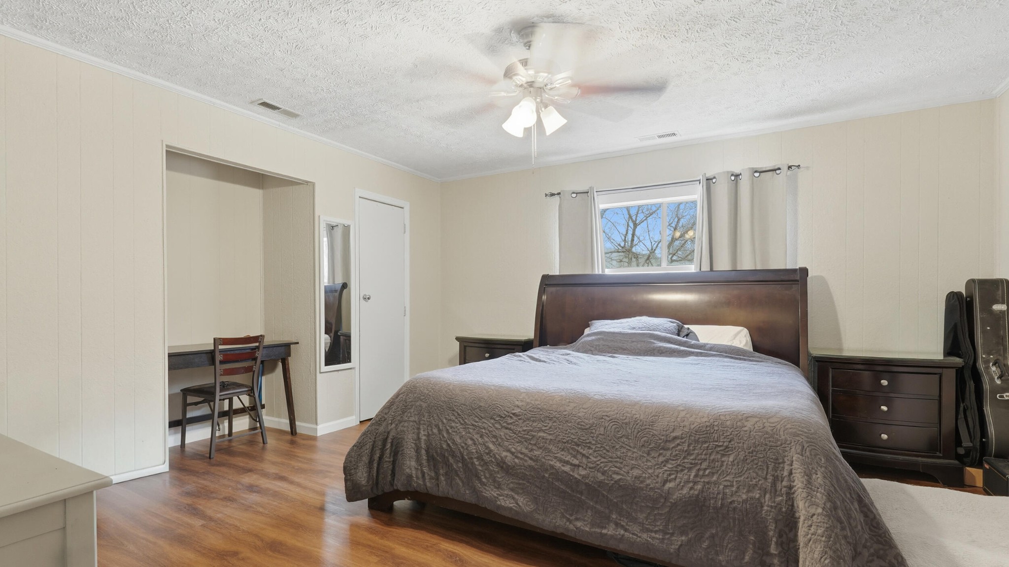 9151 Dallas Hollow Road Soddy Daisy, TN 37379 - Photo 8 of 36 a bedroom with a bed and a table in it