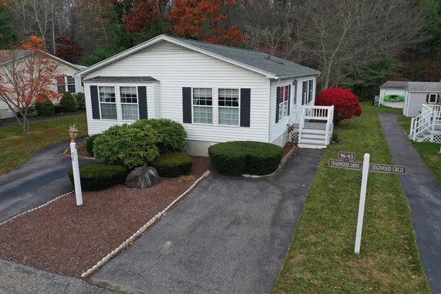 $269,900 | 96 Trailwood Drive, Bridgewater, MA 02324