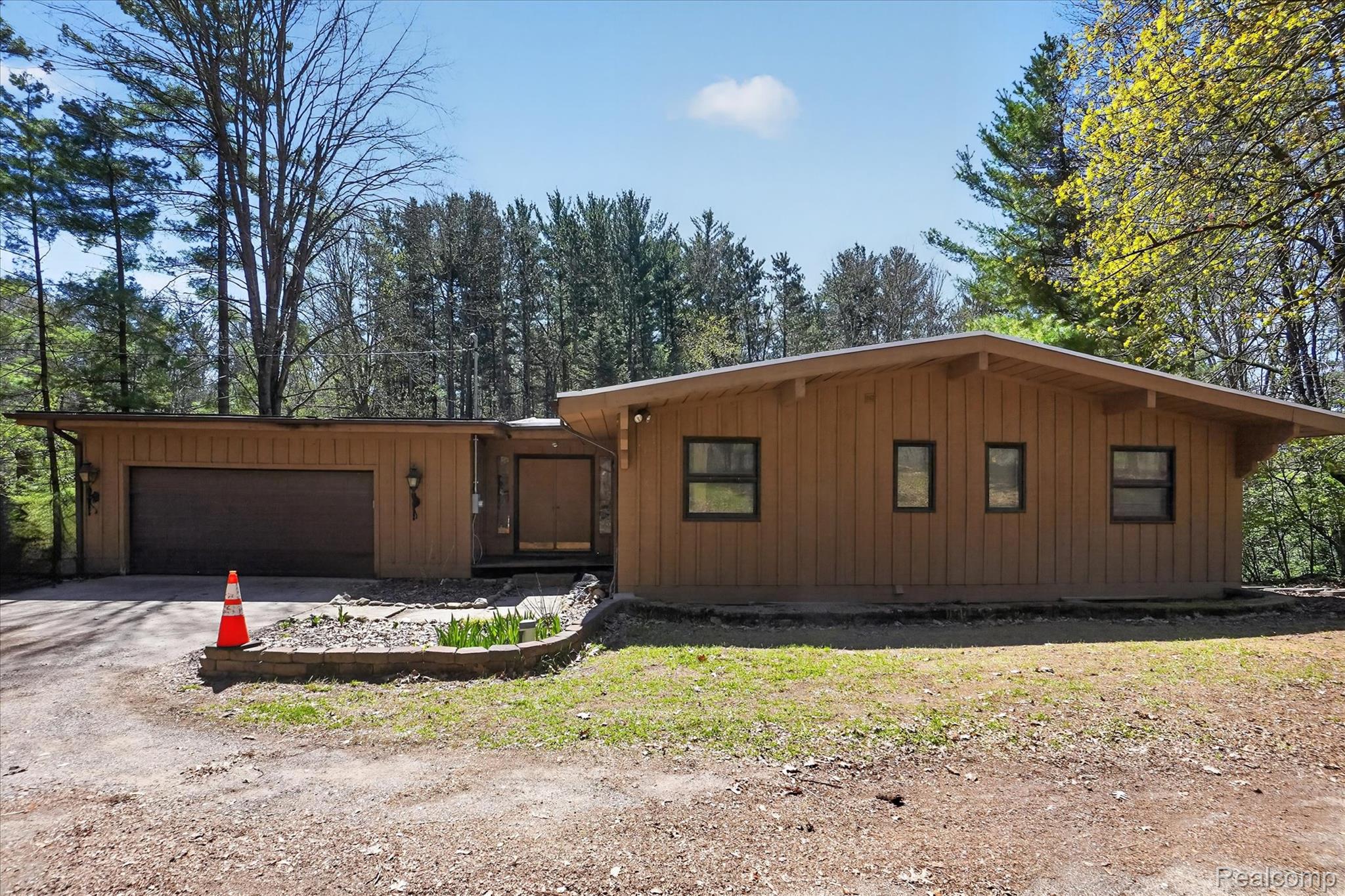 3301 Jewell Road Howell, MI 48843 - Photo 2 of 41 3301 Jewell Road
