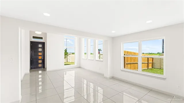 $369,900 | 2201 Antelope Cyn Street, Edinburg, TX 78541