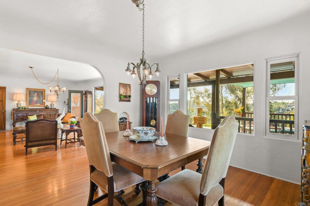 5036 Litchfield Road San Diego, CA 92116 - Photo 6 of 62