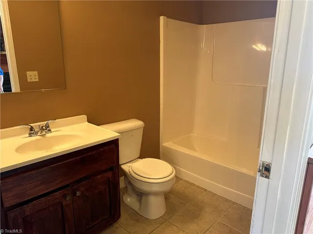 $950,000 | 96 Cascade Trail, Fancy Gap, VA 24328